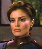 Elizabeth Lochley (Tracy Scoggins)